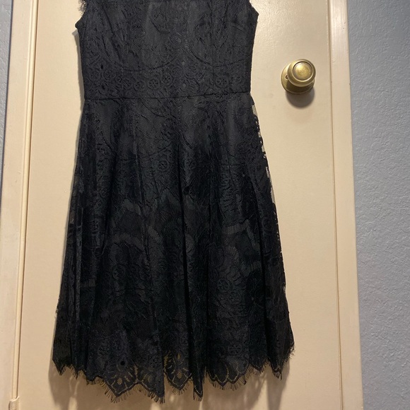 BB Dakota Jayce Lace Sheath Cocktail Dress size 2 - Picture 4 of 8